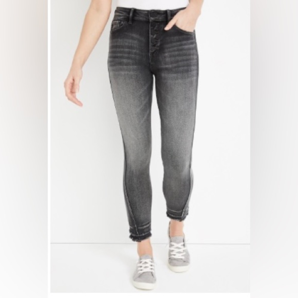 KanCan Skinny Jeans